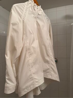 Athleta Woman's White Lightweight Shirt Jacket